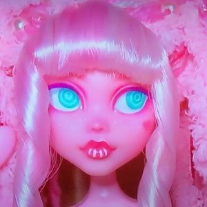 Meet your Posher, Cara